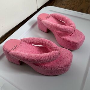SOLD New Jeffrey Campbell Luau 2 Platform Sandal in Pink size 7